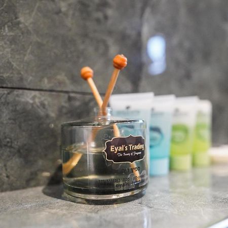 אילבן Eleven Spa Suites エルサレム エクステリア 写真