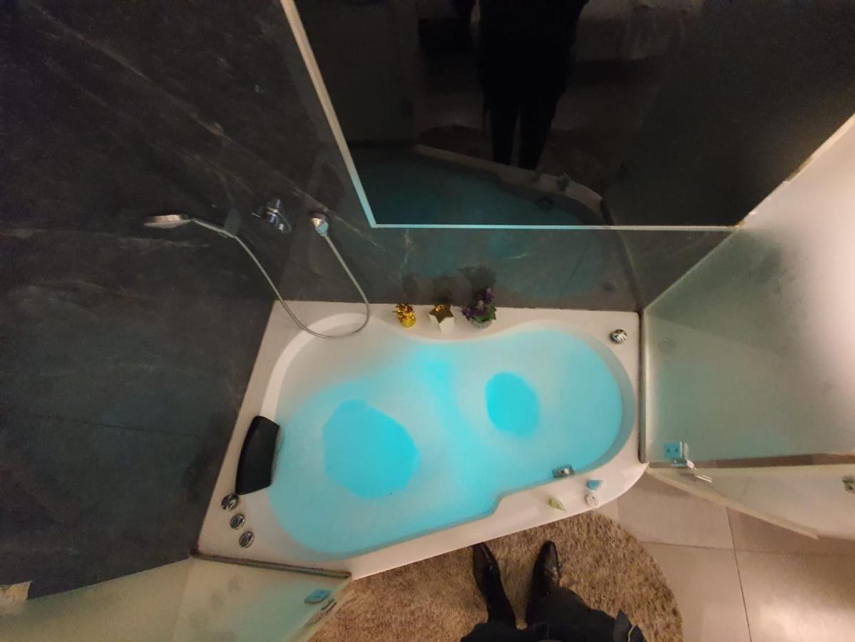 אילבן Eleven Spa Suites エルサレム エクステリア 写真