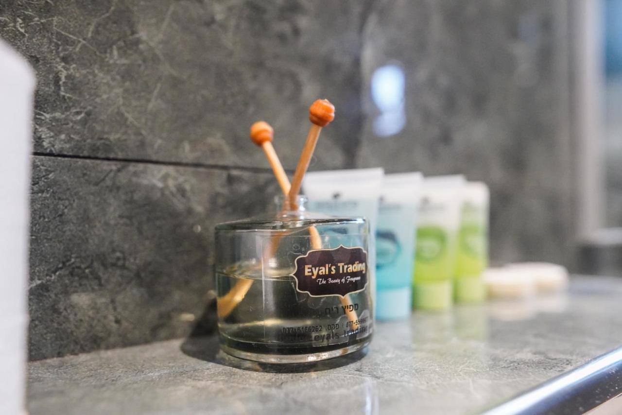 אילבן Eleven Spa Suites エルサレム エクステリア 写真